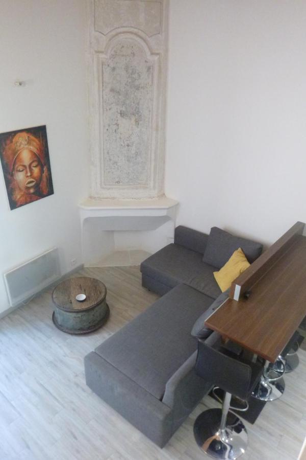 Studio Lourmarin Centre Apartment Luaran gambar